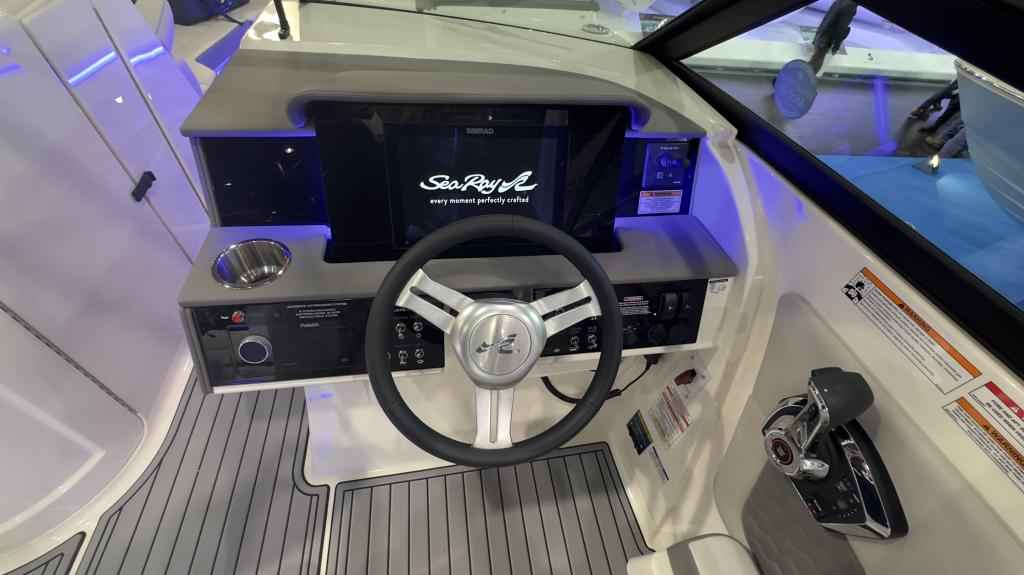 Motorboot Sea Ray SDXE 290 (NEU auf Bestellung)