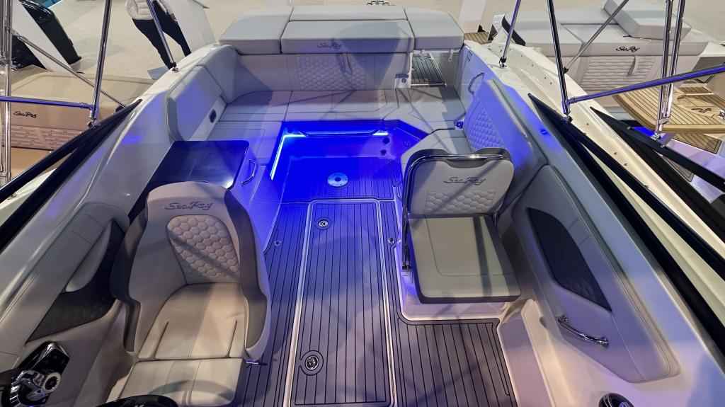 Motorboot Sea Ray Sunsport (SSE) 230 (Lagerboot) *HOT SUMMER SALE*