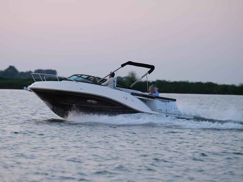 Motorboot Sea Ray Sunsport (SSE) 230 (Lagerboot)
