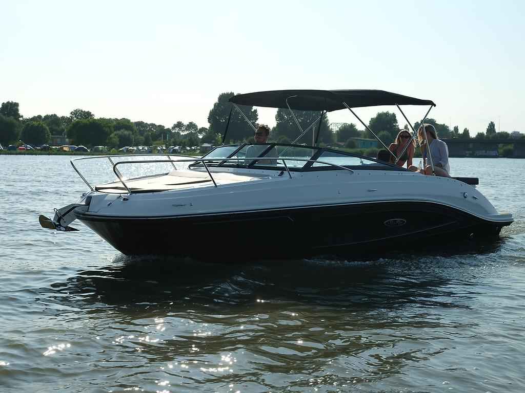 Motorboot Sea Ray Sunsport (SSE) 230 (Lagerboot)