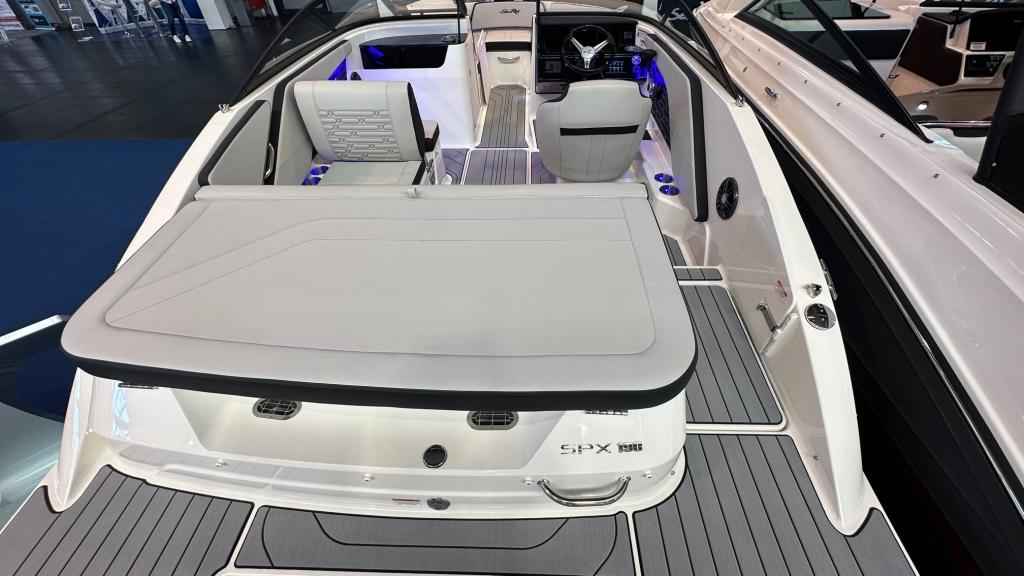 Motorboot Sea Ray SPXE 190 (Lagerboot) *HOT SUMMER SALE*