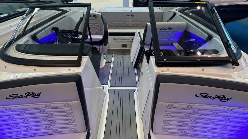 Motorboot Sea Ray SPXE 190 (Lagerboot) *RESERVIERT*
