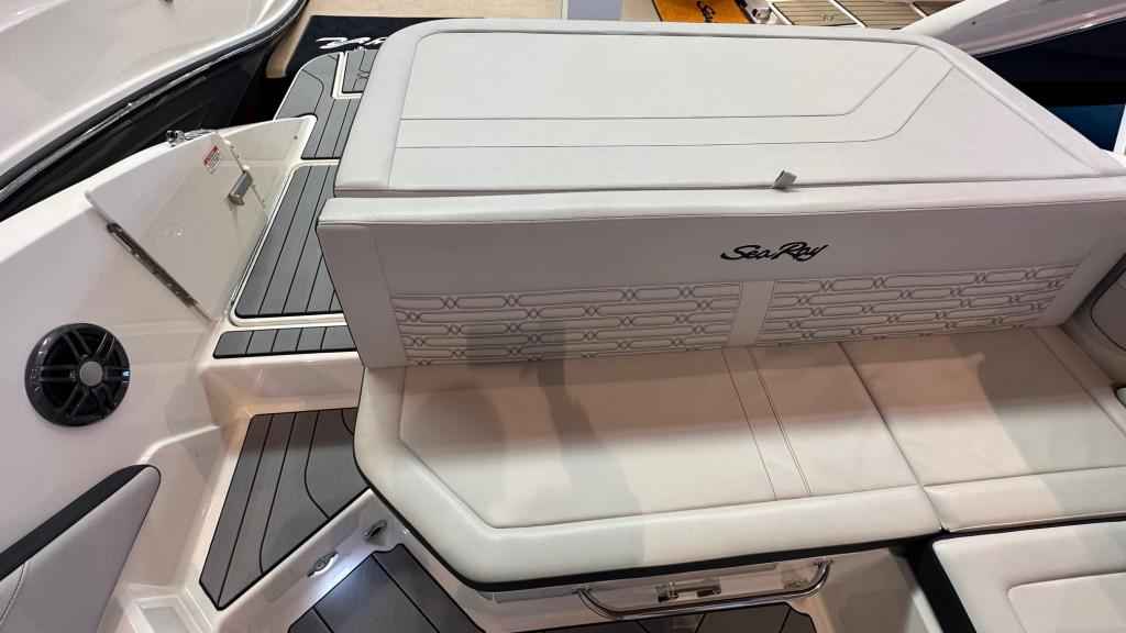Motorboot Sea Ray SPXE 190 (Lagerboot) *RESERVIERT*