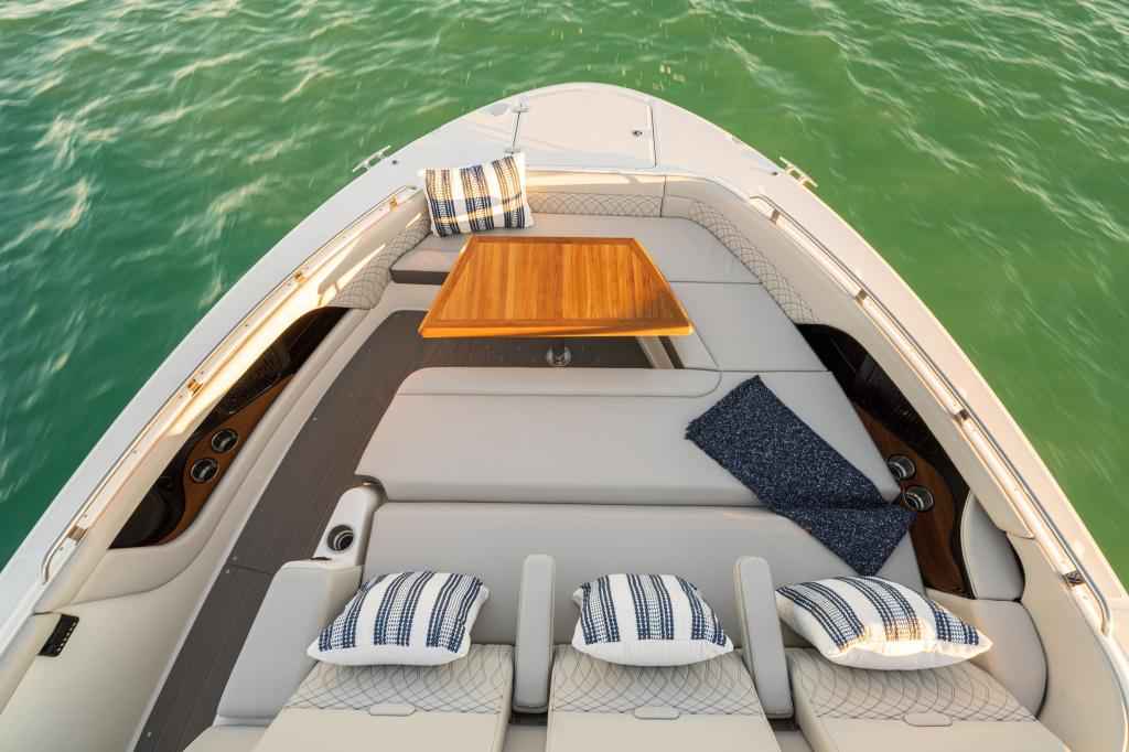 Motorboot Sea Ray Sundancer (DA) 370
