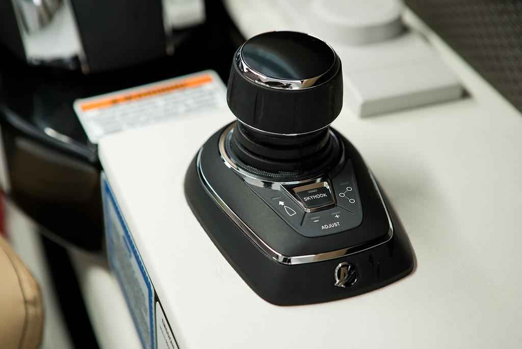 Motorboot Sea Ray SLX 400 ENTERTAINER (NEU auf Bestellung)