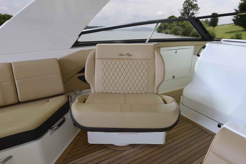 Motorboot Sea Ray SLX 400 ENTERTAINER (NEU auf Bestellung)