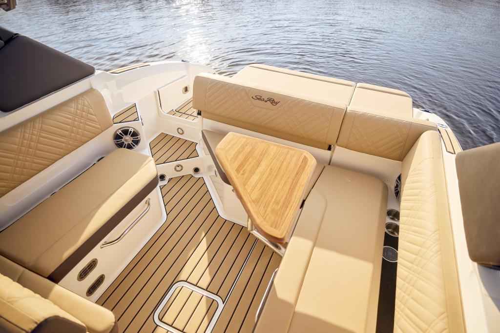 Motorboot Sea Ray SDX270E & Trailer mit LIEGEPLATZ (NEU auf Bestellung)