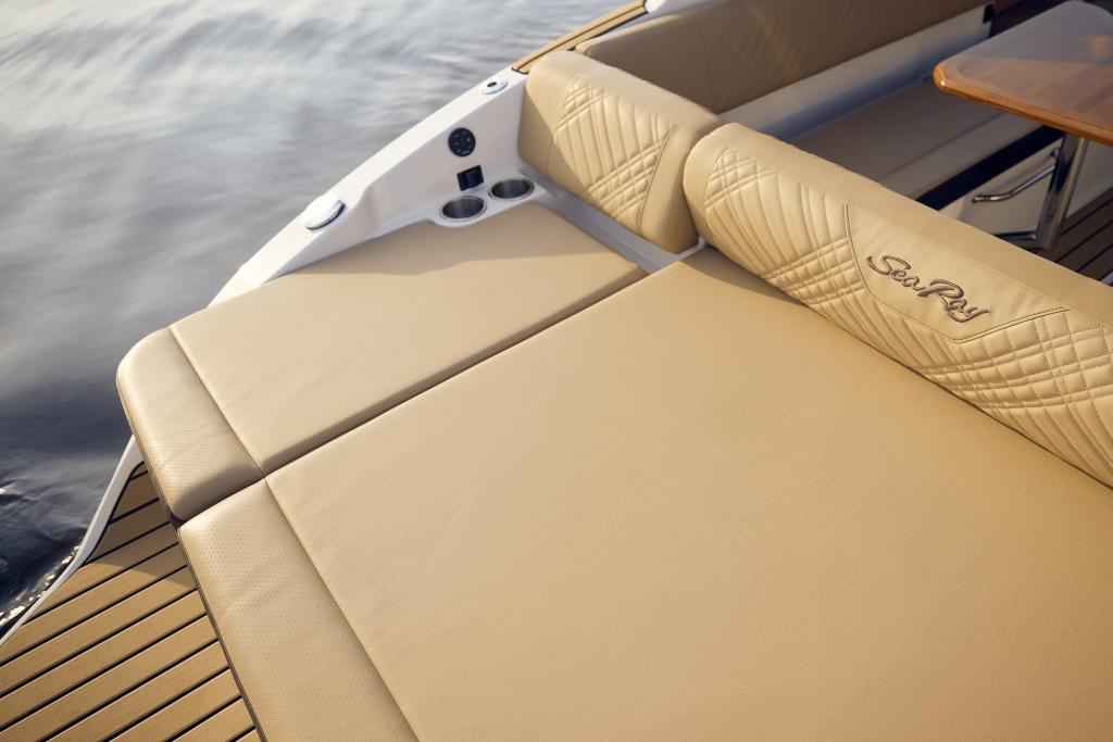 Motorboot Sea Ray SDX270E & Trailer mit LIEGEPLATZ (NEU auf Bestellung)