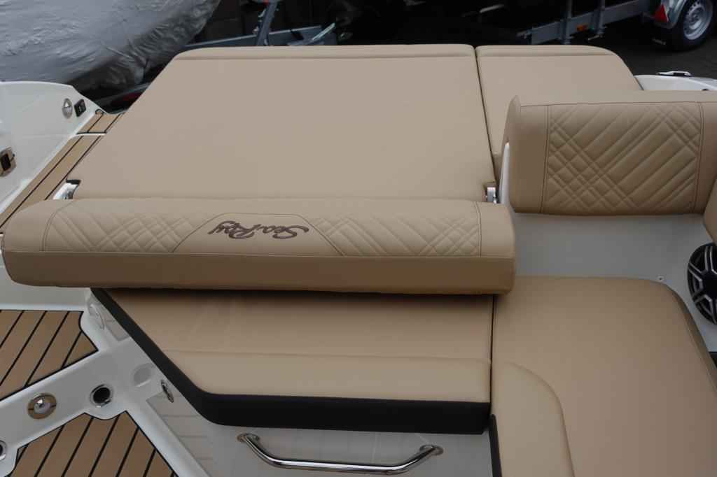 Motorboot Sea Ray SDX 270 SURF EU & Trailer mit LIEGEPLATZ (Vorführboot)