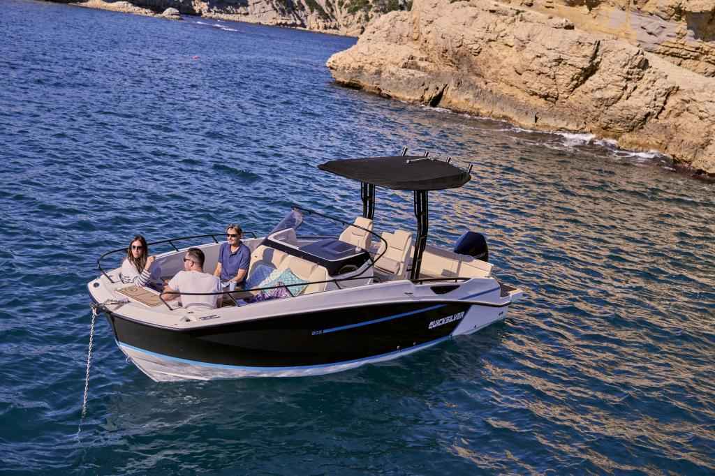 Motorboot Quicksilver Activ 805 Open, bis 250PS & Trailer (NEU auf Bestellung)