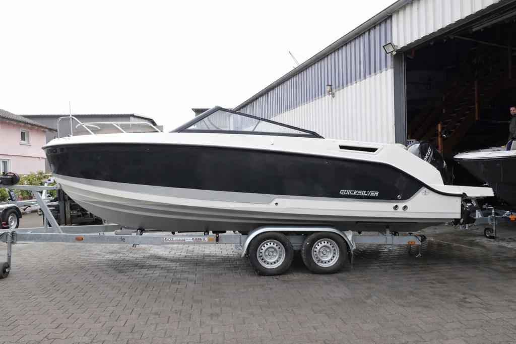 Motorboot Quicksilver Activ 675 Cruiser inkl. Trailer & Bodenseezul. (1. Hand)