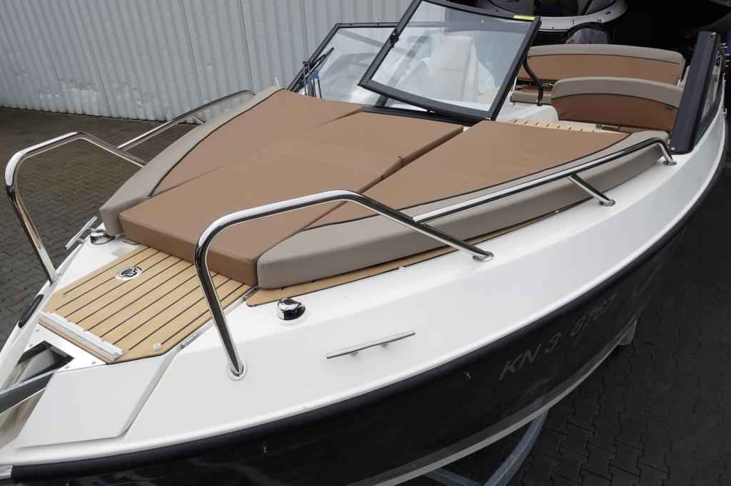 Motorboot Quicksilver Activ 675 Cruiser inkl. Trailer & Bodenseezul. (1. Hand)