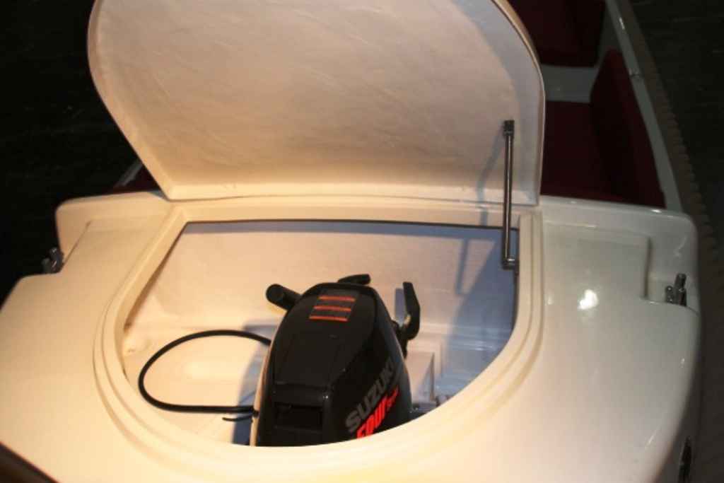 Motorboot Riomar 615