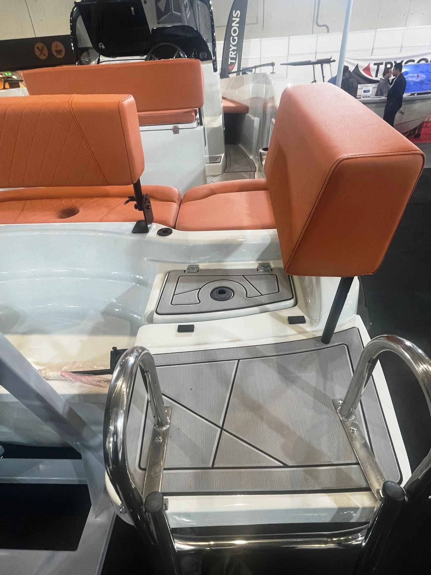 Motorboot Nireus Ω53 Escape