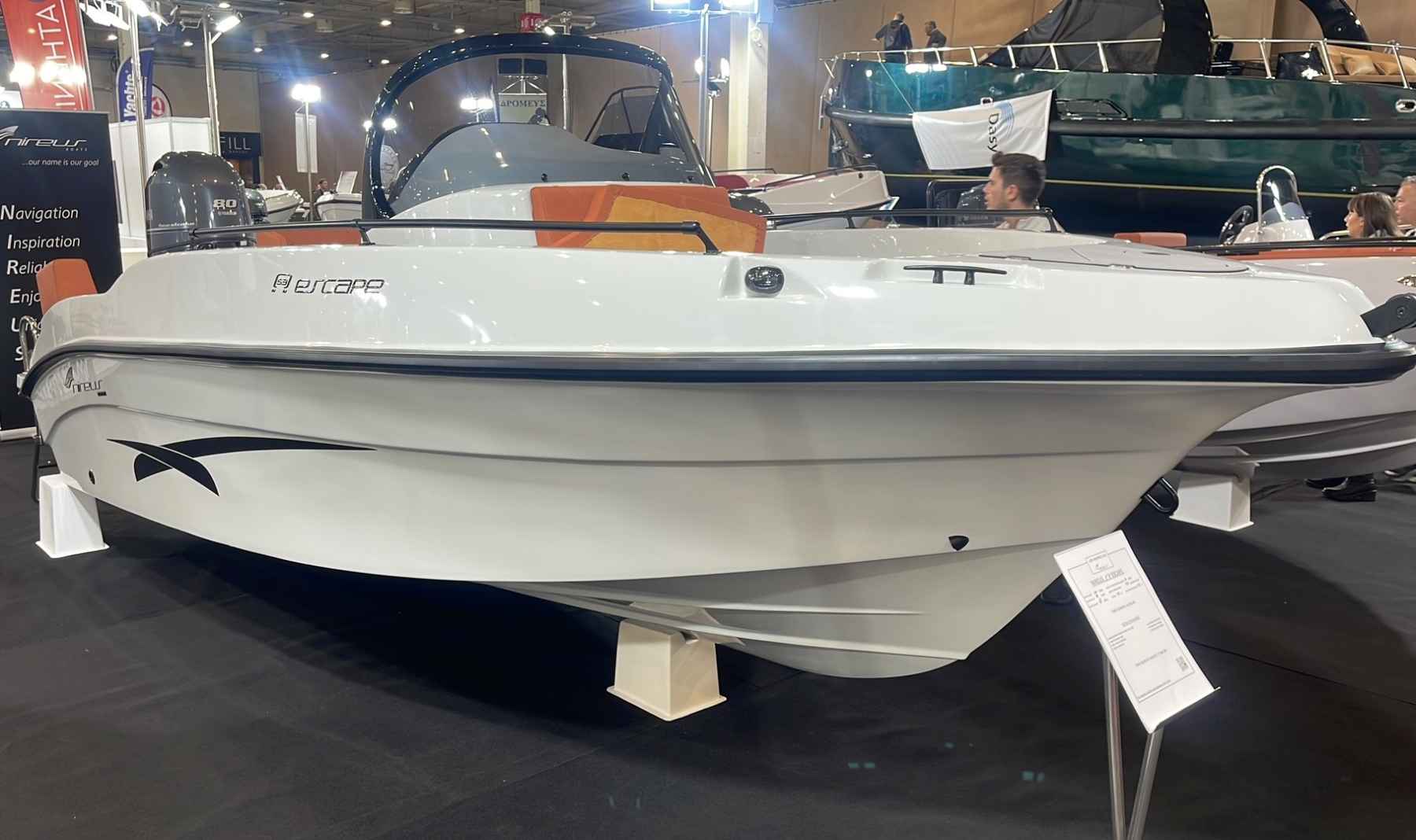 Motorboot Nireus Ω53 Escape