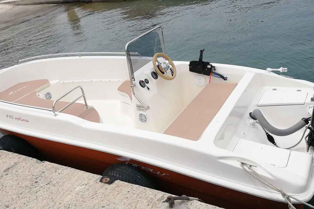 Motorboot Nireus 490 Optima