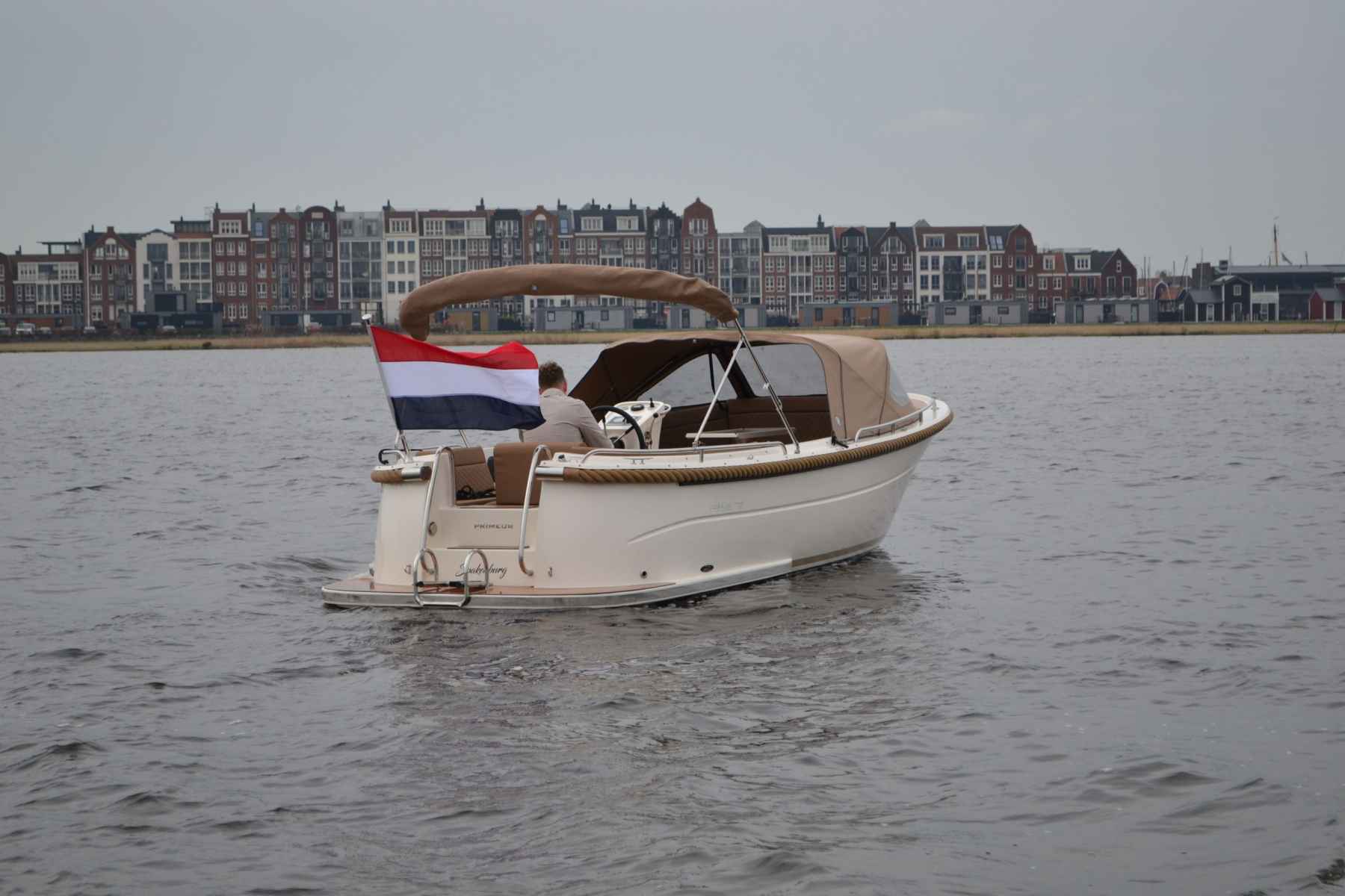 Motorboot PRIMEUR 700 Sloep