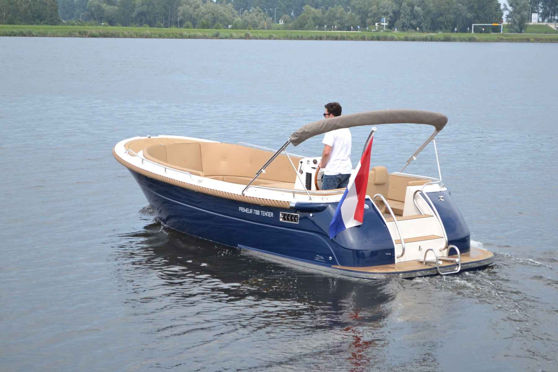 Motorboot PRIMEUR 700 Tender