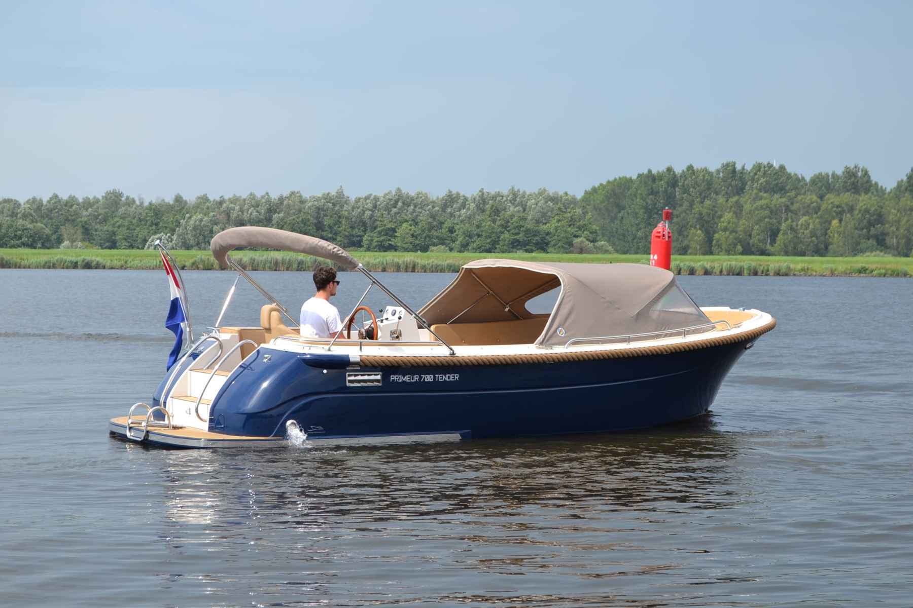 Motorboot PRIMEUR 700 Tender