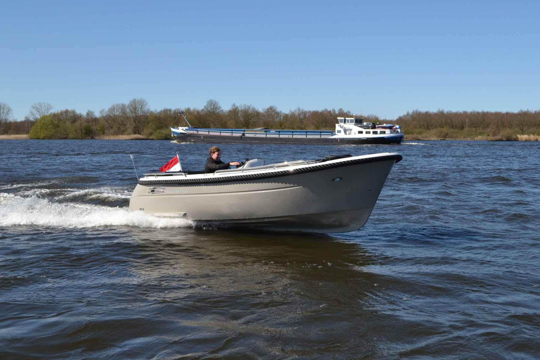 Motorboot PRIMEUR Primeur 615