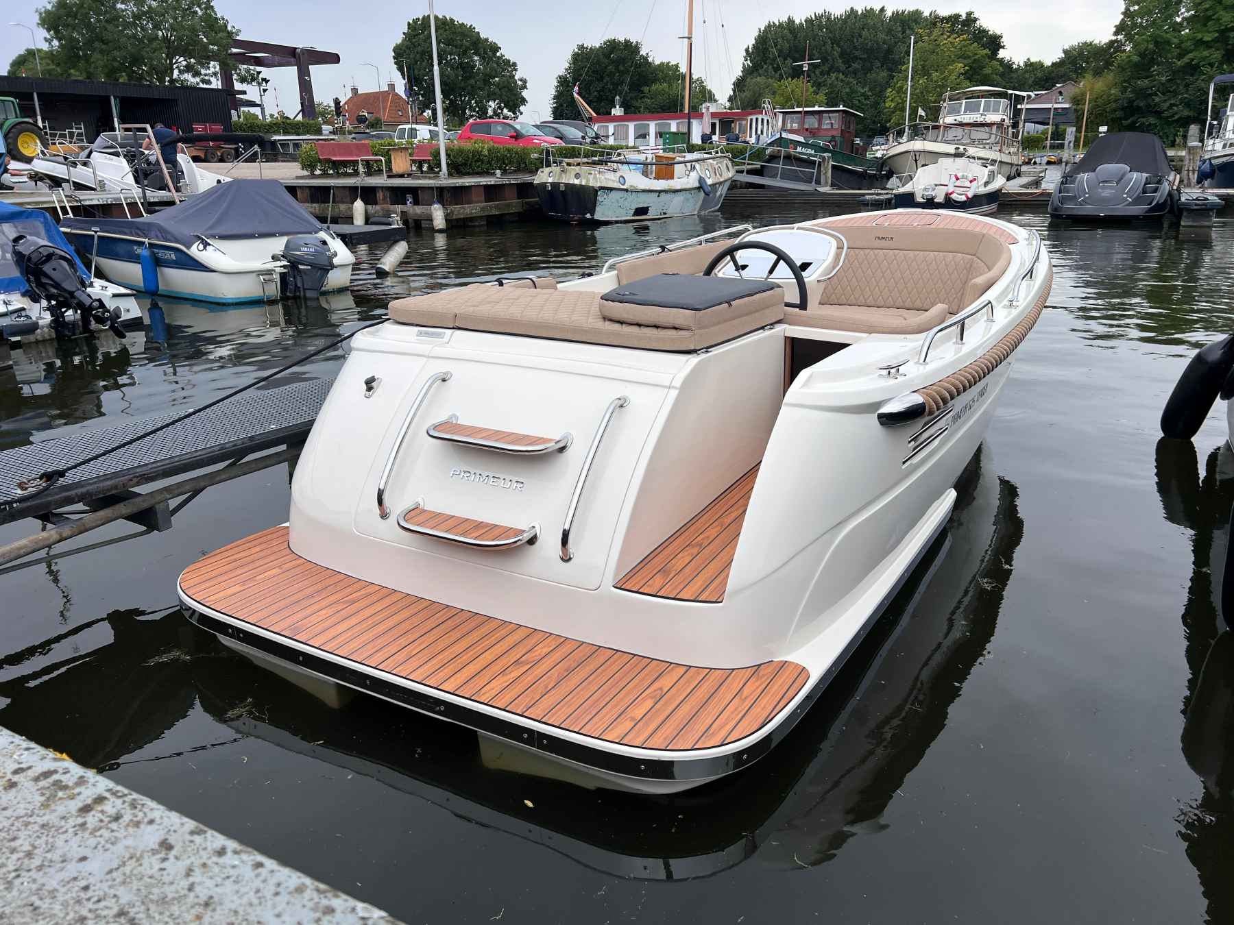 Motorboot PRIMEUR 625 Tender