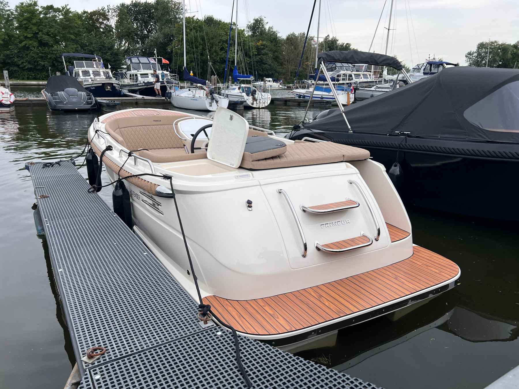 Motorboot PRIMEUR 625 Tender