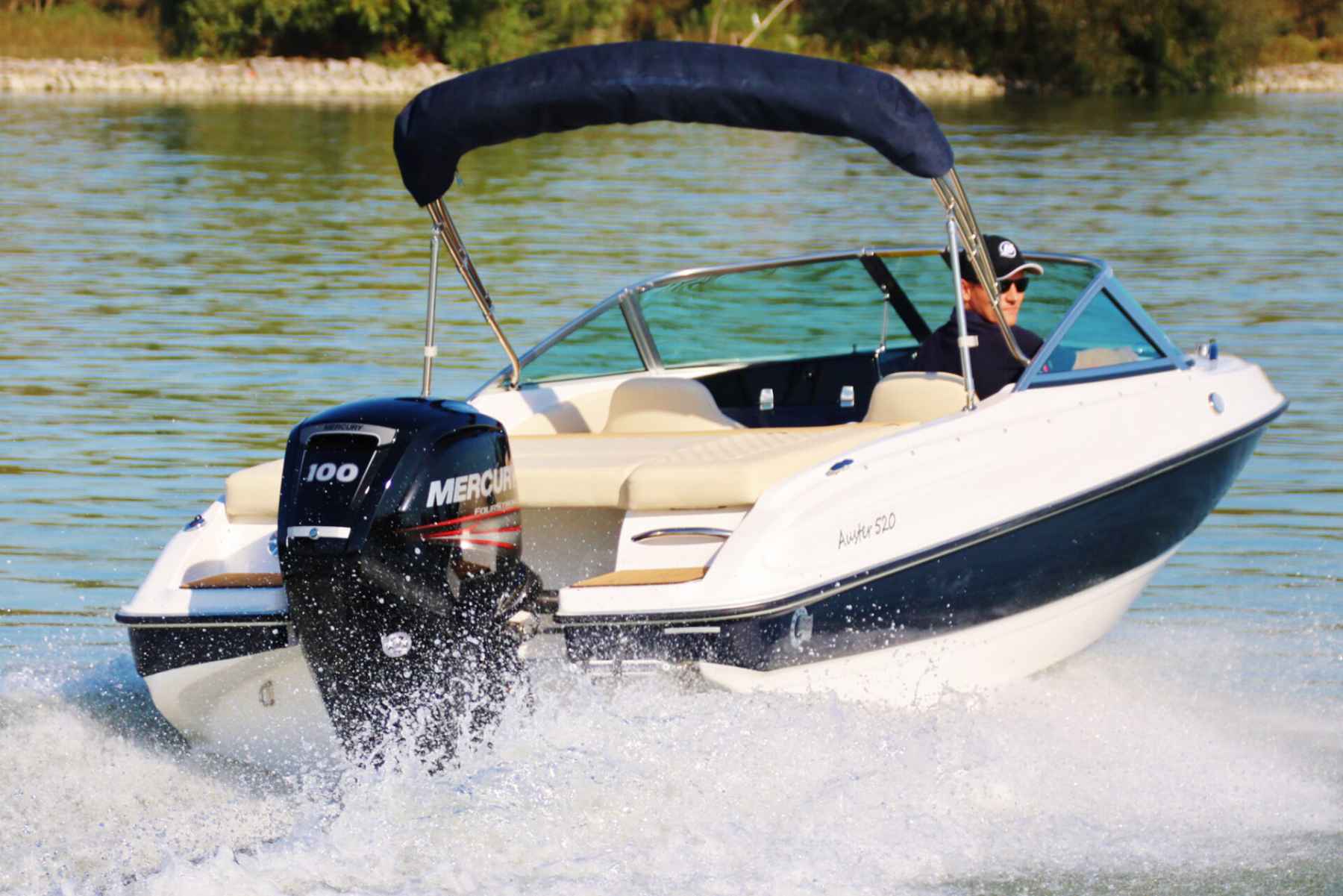 Motorboot Auster 520 CD