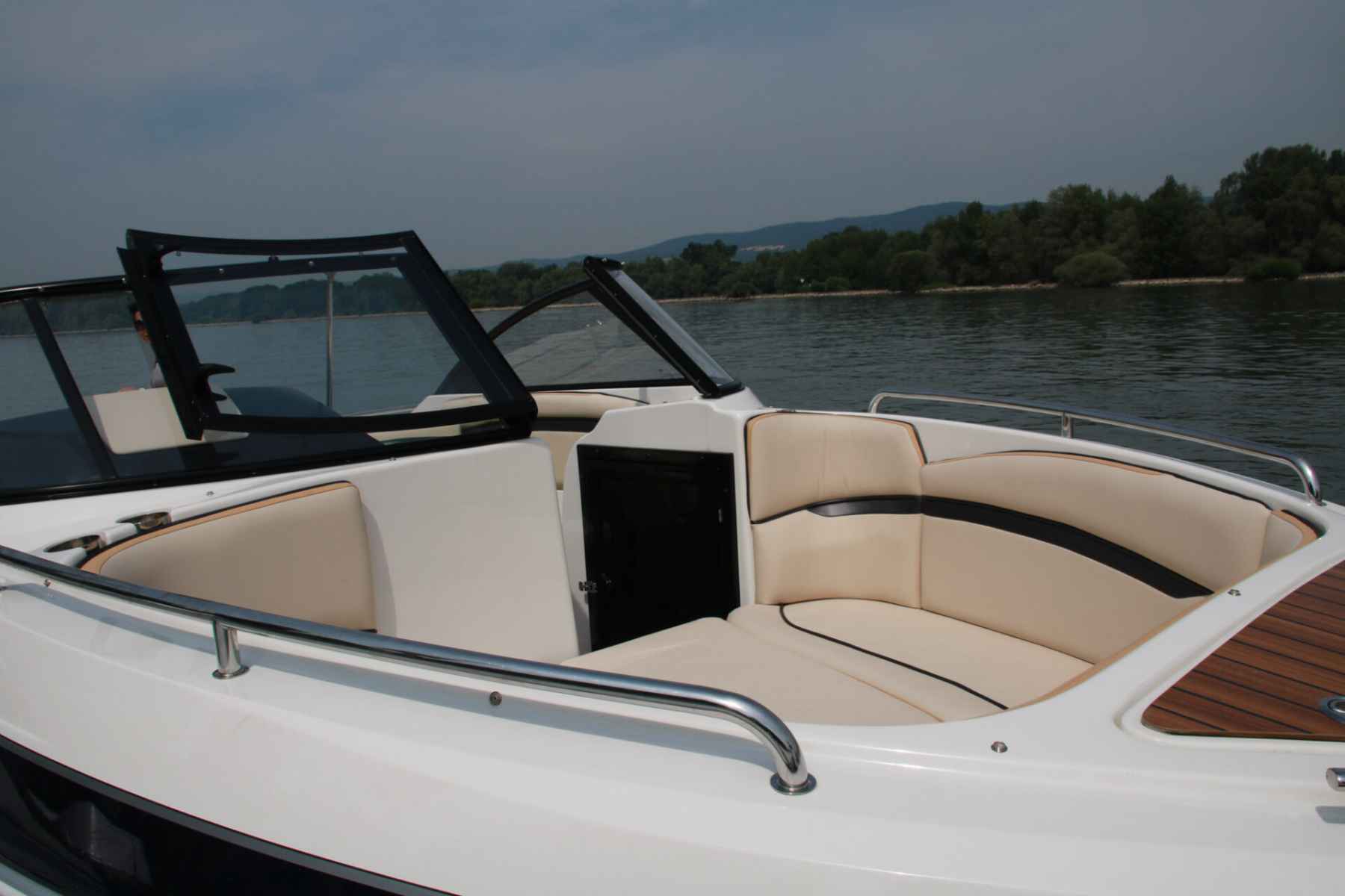 Motorboot Auster 740 BR