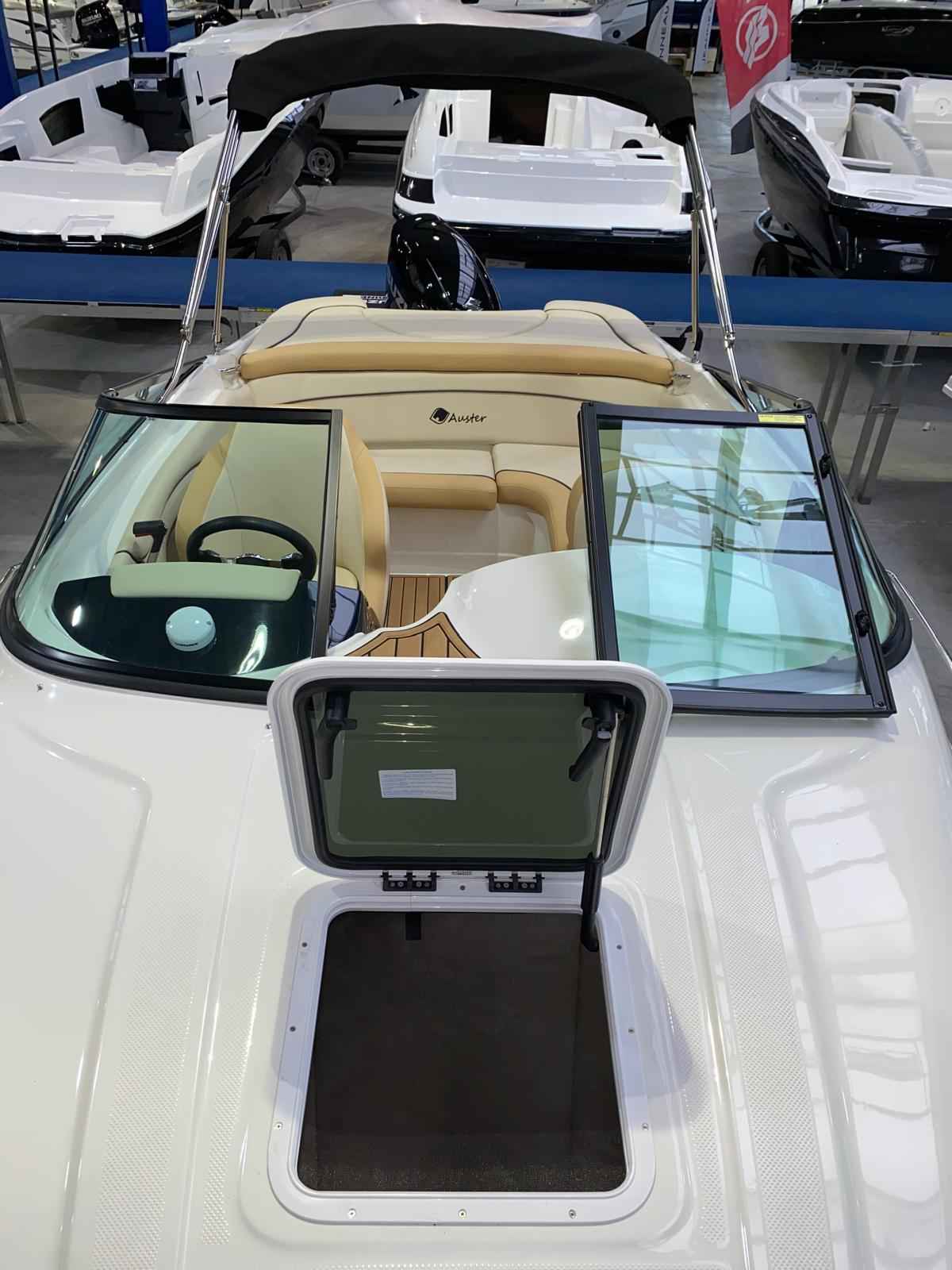 Motorboot Suzuki DF100