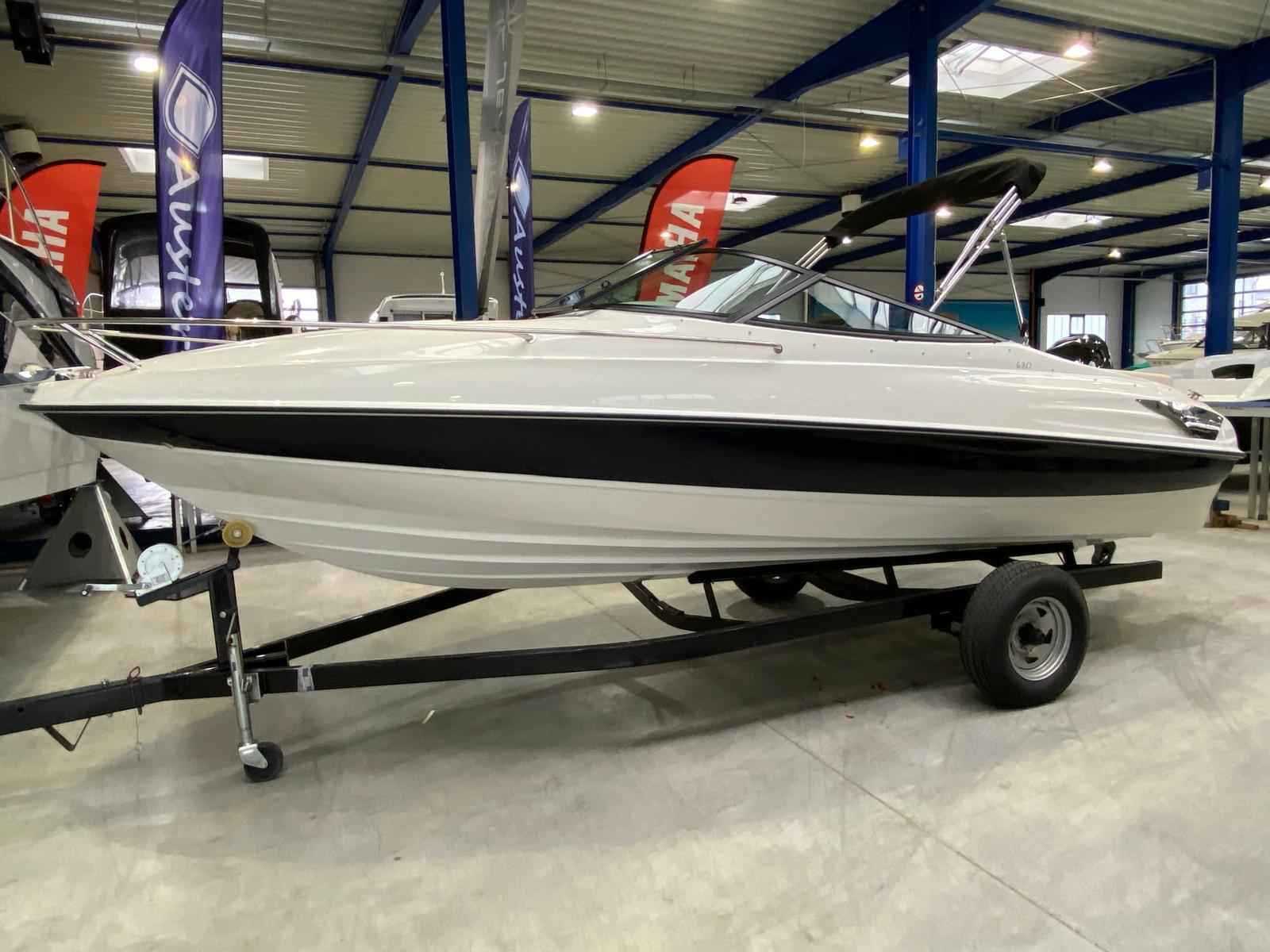 Motorboot Suzuki DF100