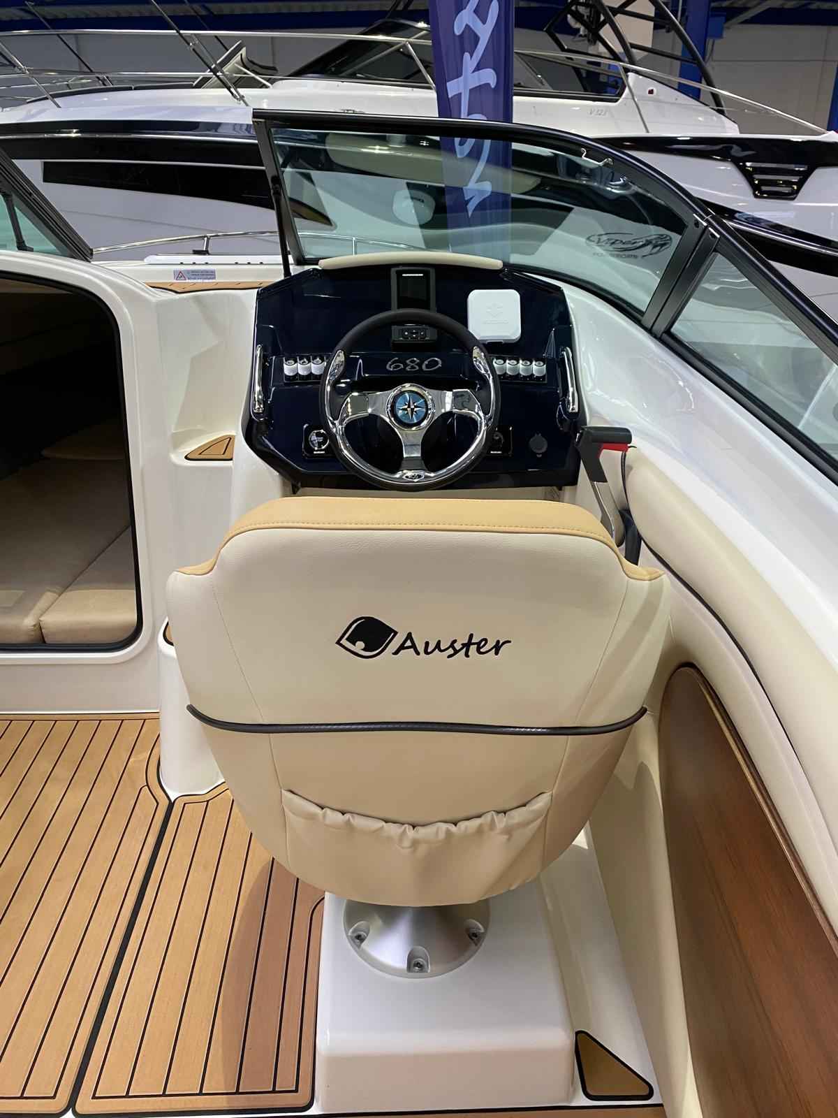 Motorboot Suzuki DF100