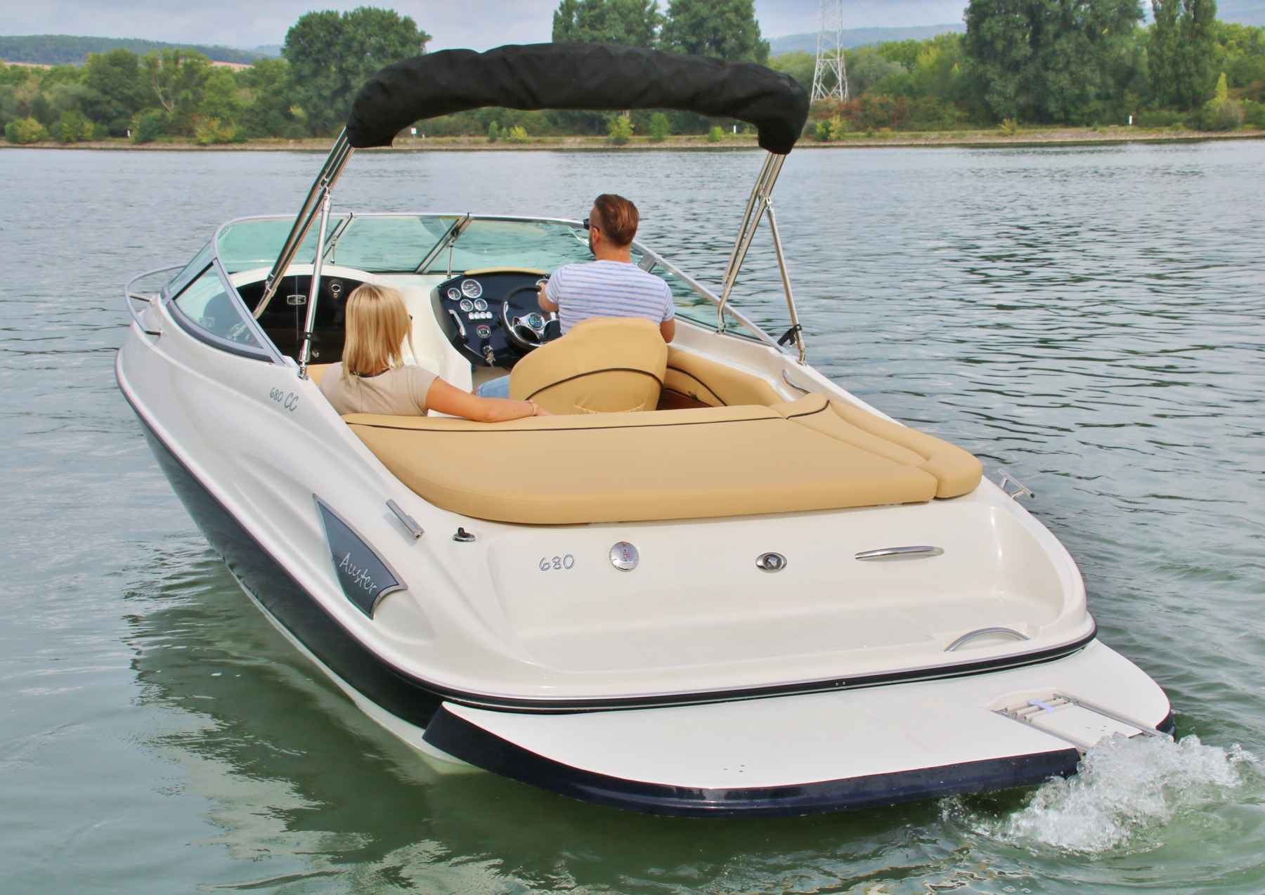 Motorboot AUSTER 680 CC