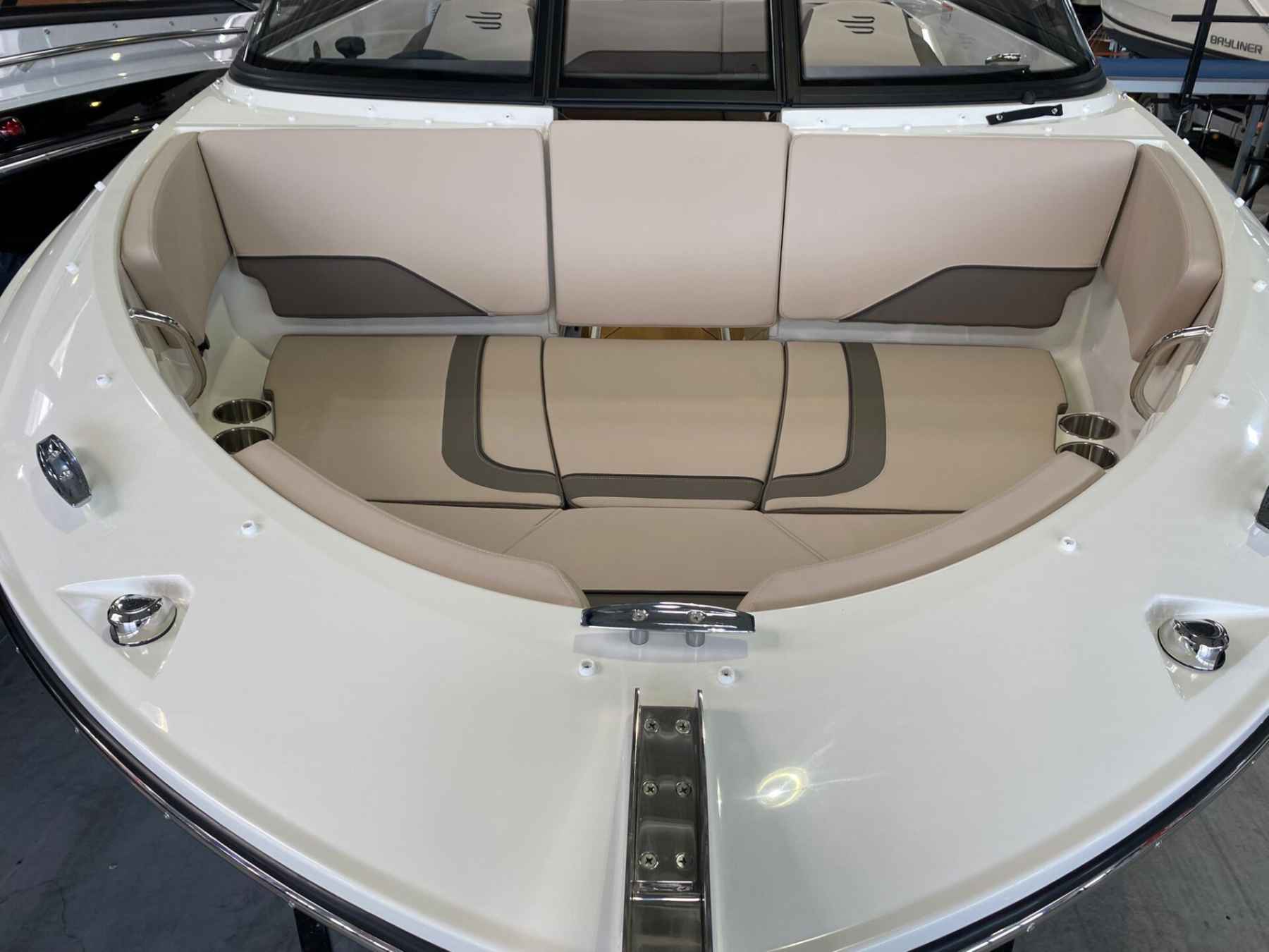 Motorboot Bayliner V20i