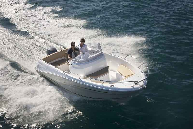 Motorboot Jeanneau Cap Camarat 5.5 CC