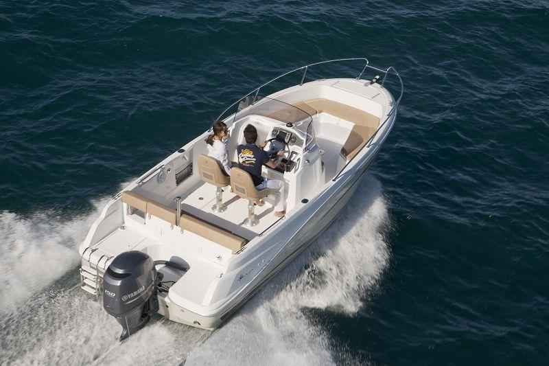 Motorboot Jeanneau Cap Camarat 5.5 CC