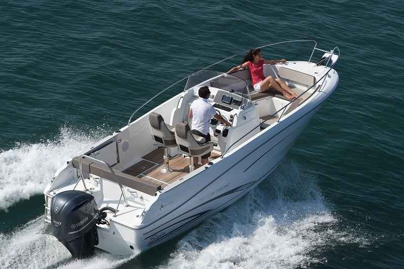 Motorboot Jeanneau Cap Camarat 7.5 CC