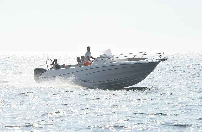 Motorboot Jeanneau Cap Camarat 7.5 CC