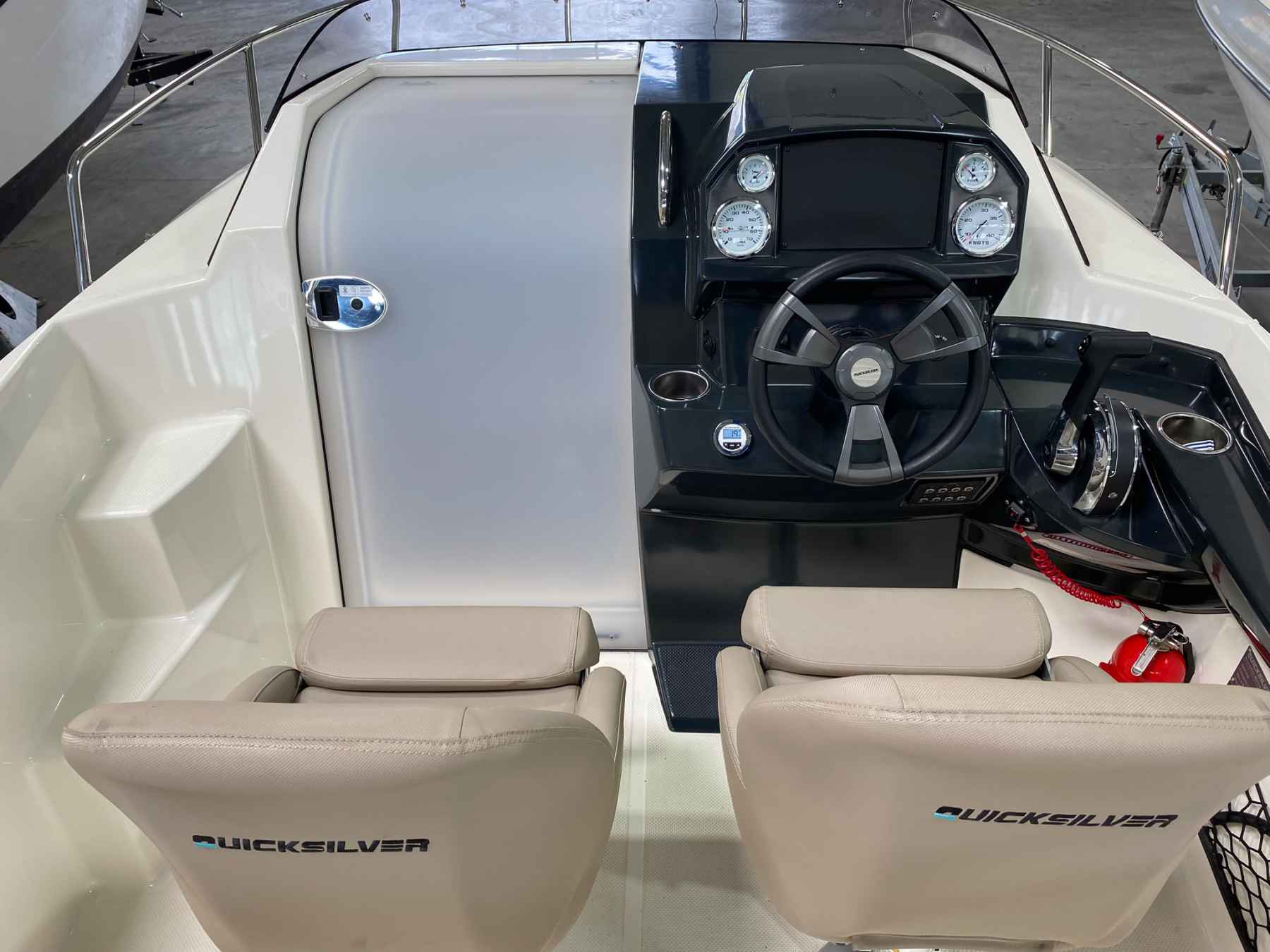 Motorboot Quicksilver Activ 555 Cabin