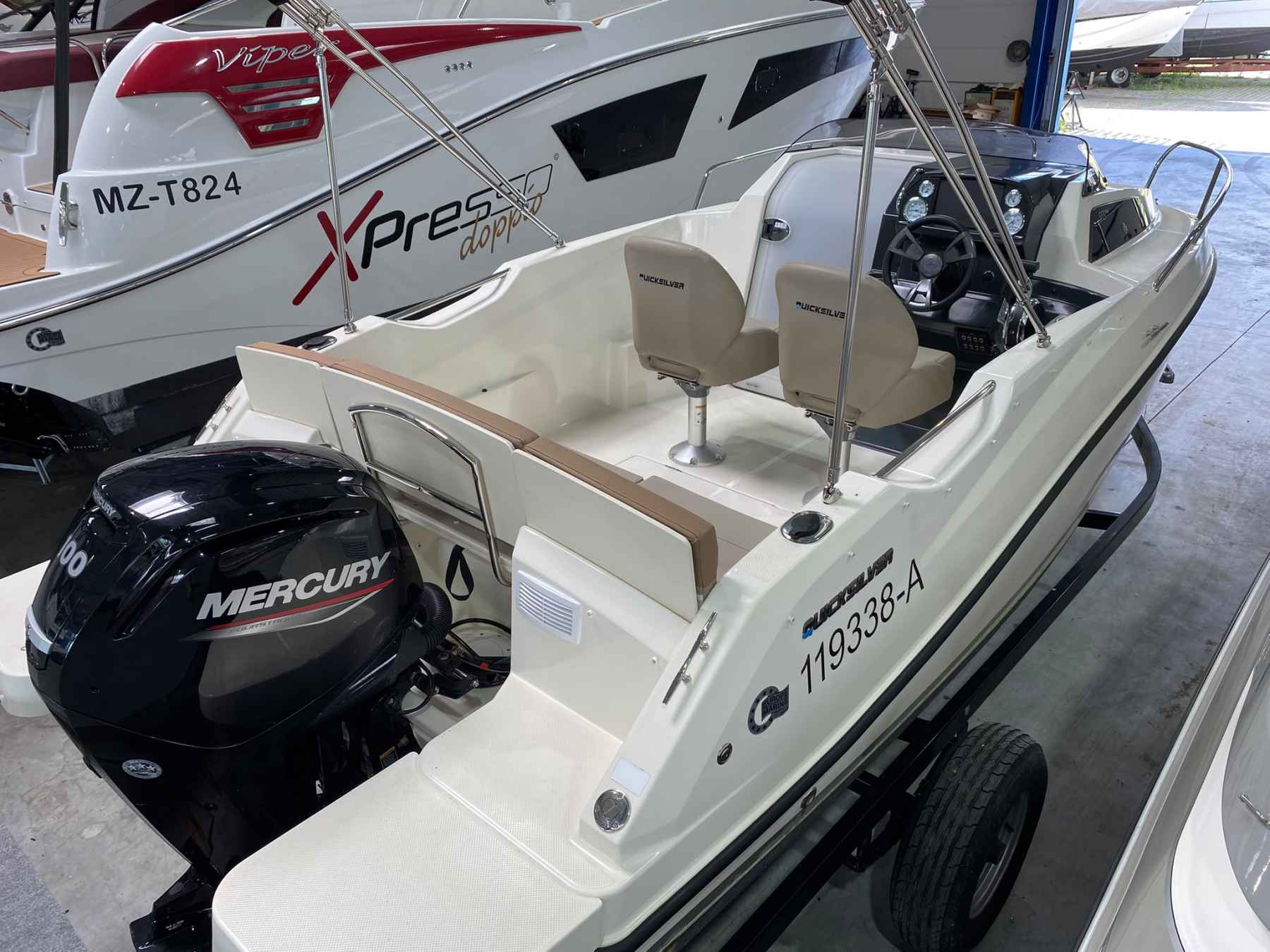 Motorboot Quicksilver Activ 555 Cabin