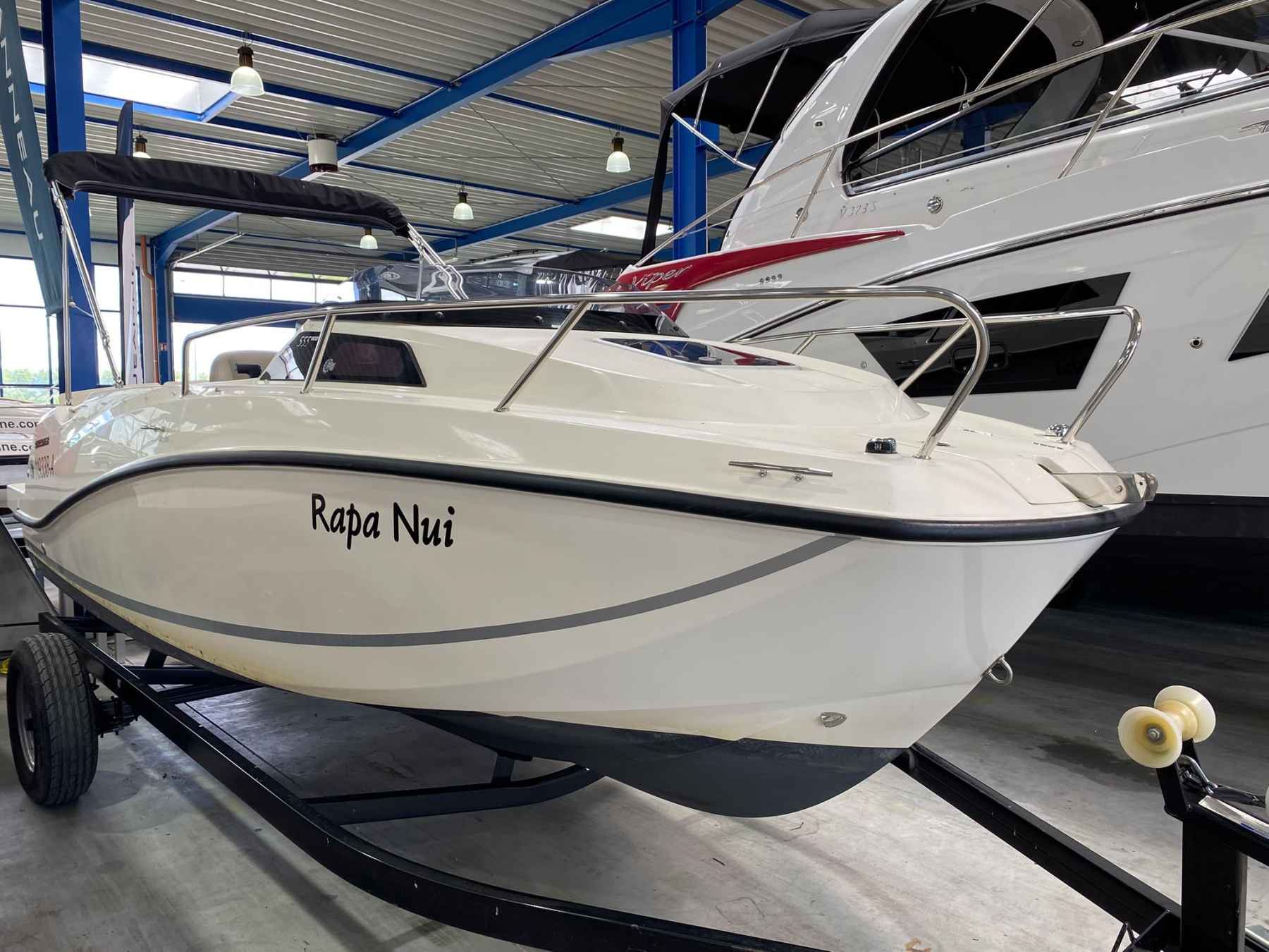 Motorboot Quicksilver Activ 555 Cabin