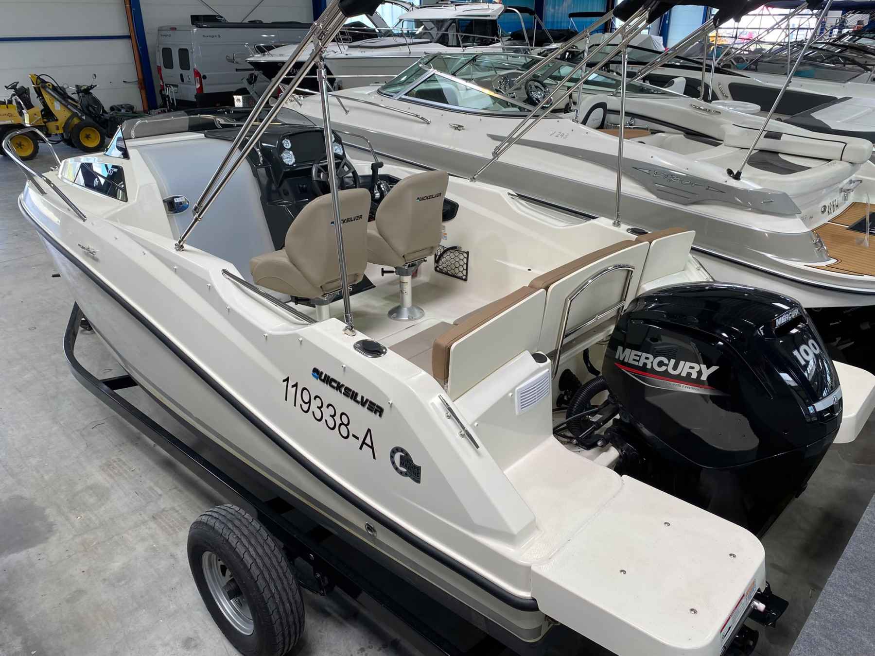 Motorboot Quicksilver Activ 555 Cabin