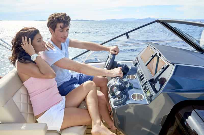 Motorboot Quicksilver Activ 875 Sundeck