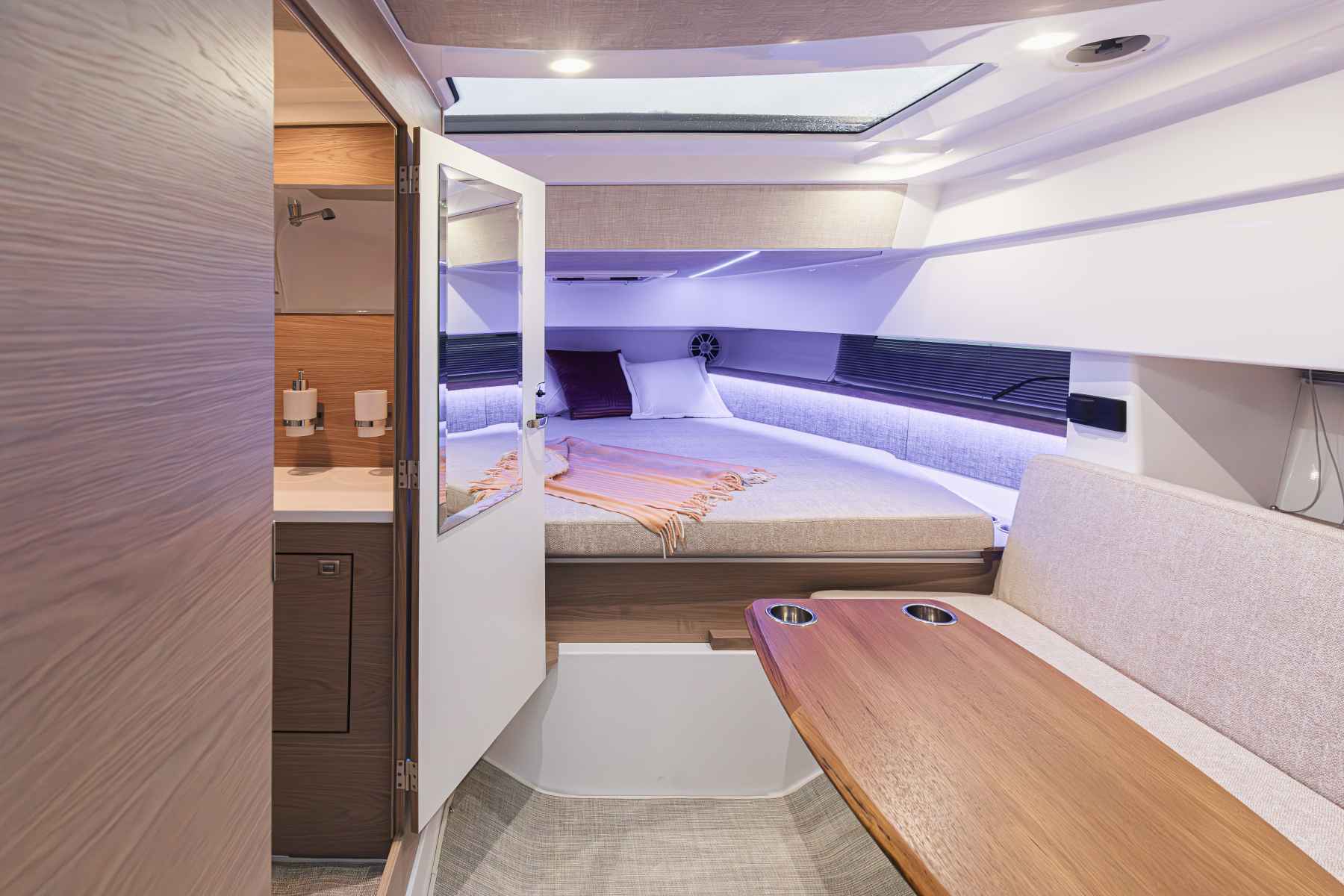 Motorboot Quarken 35 CABIN TOURER