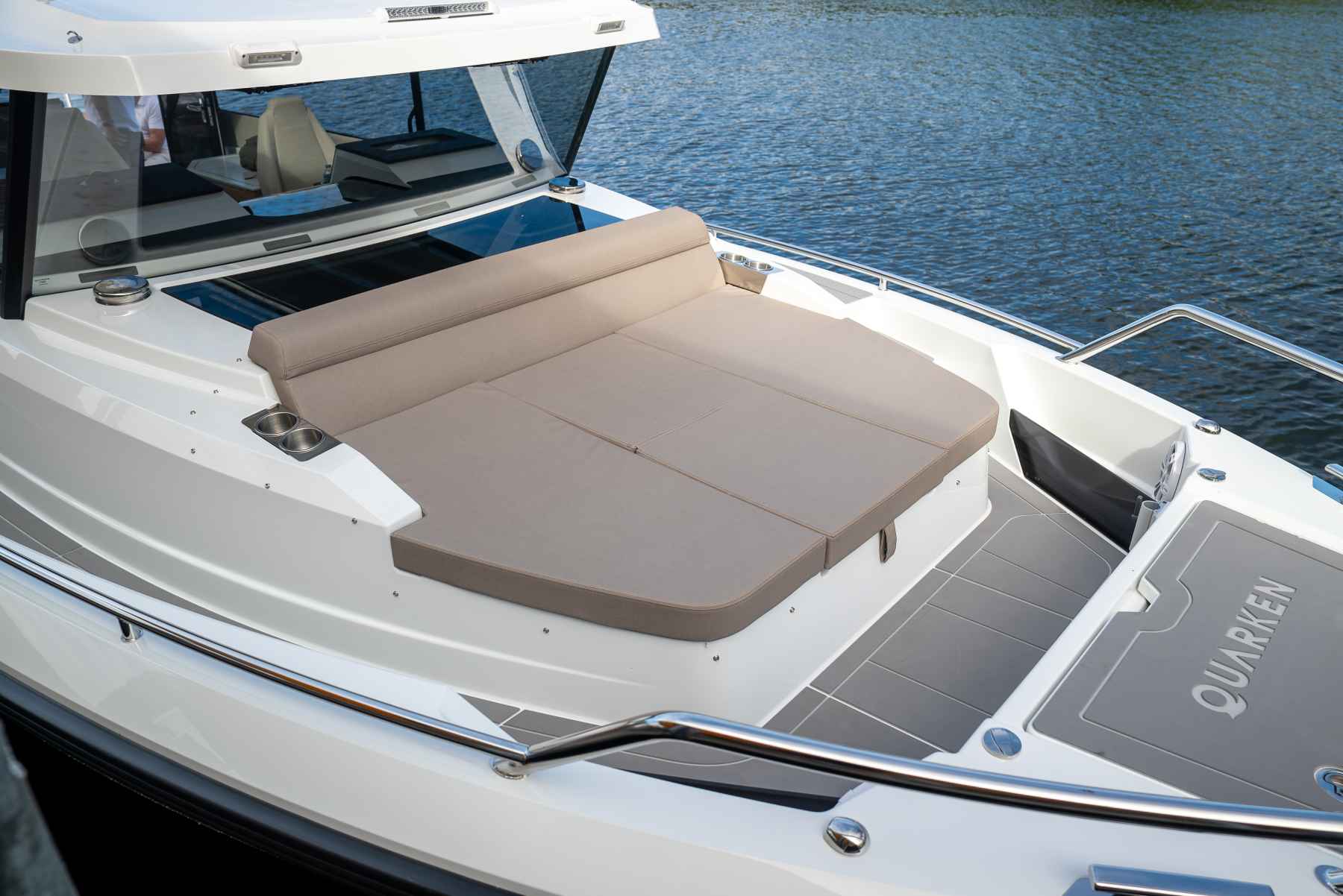 Motorboot Quarken 35 CABIN TOURER