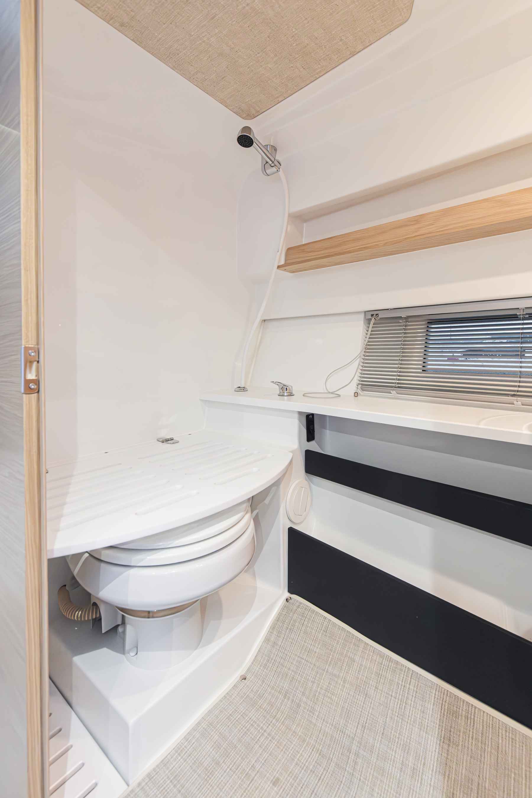 Motorboot Quarken 35 CABIN TOURER