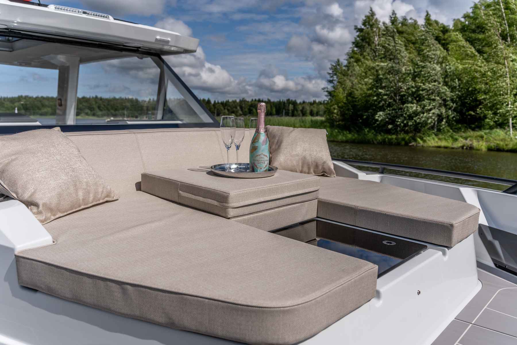 Motorboot Quarken 35 Sport Tourer
