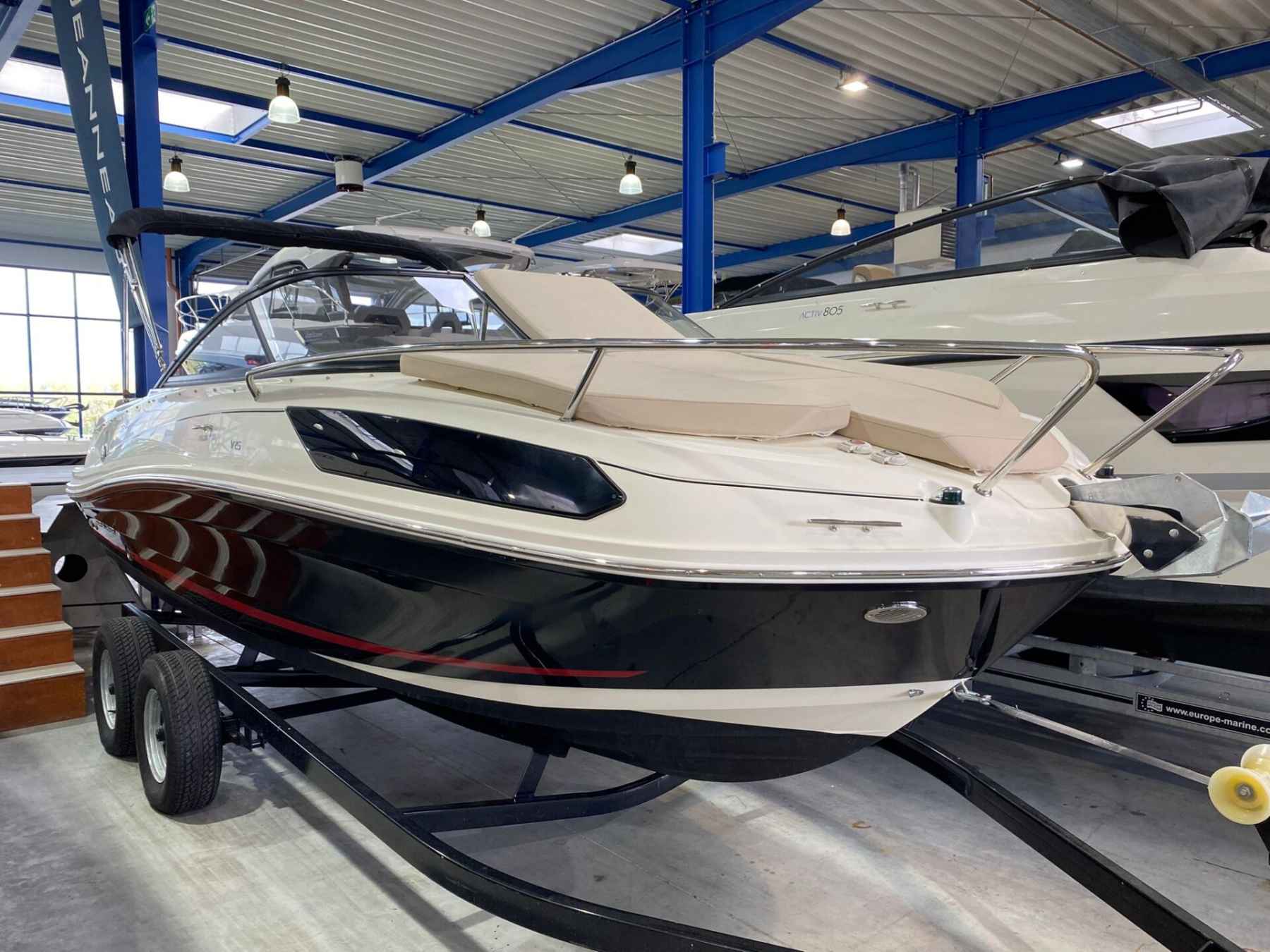 Motorboot Bayliner VR5C CUDDY