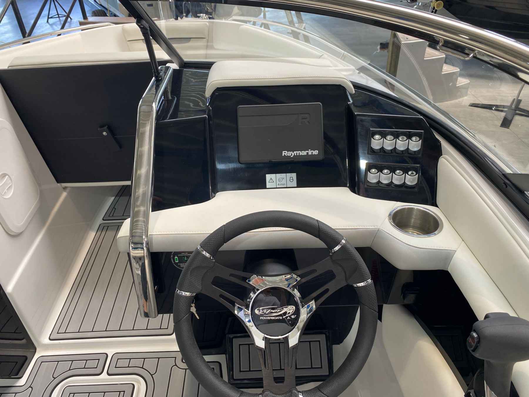 Motorboot VIPER 225 TOXXIC