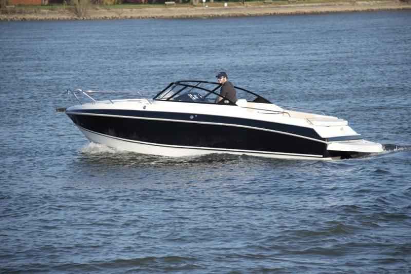 Motorboot Auster 740 CC
