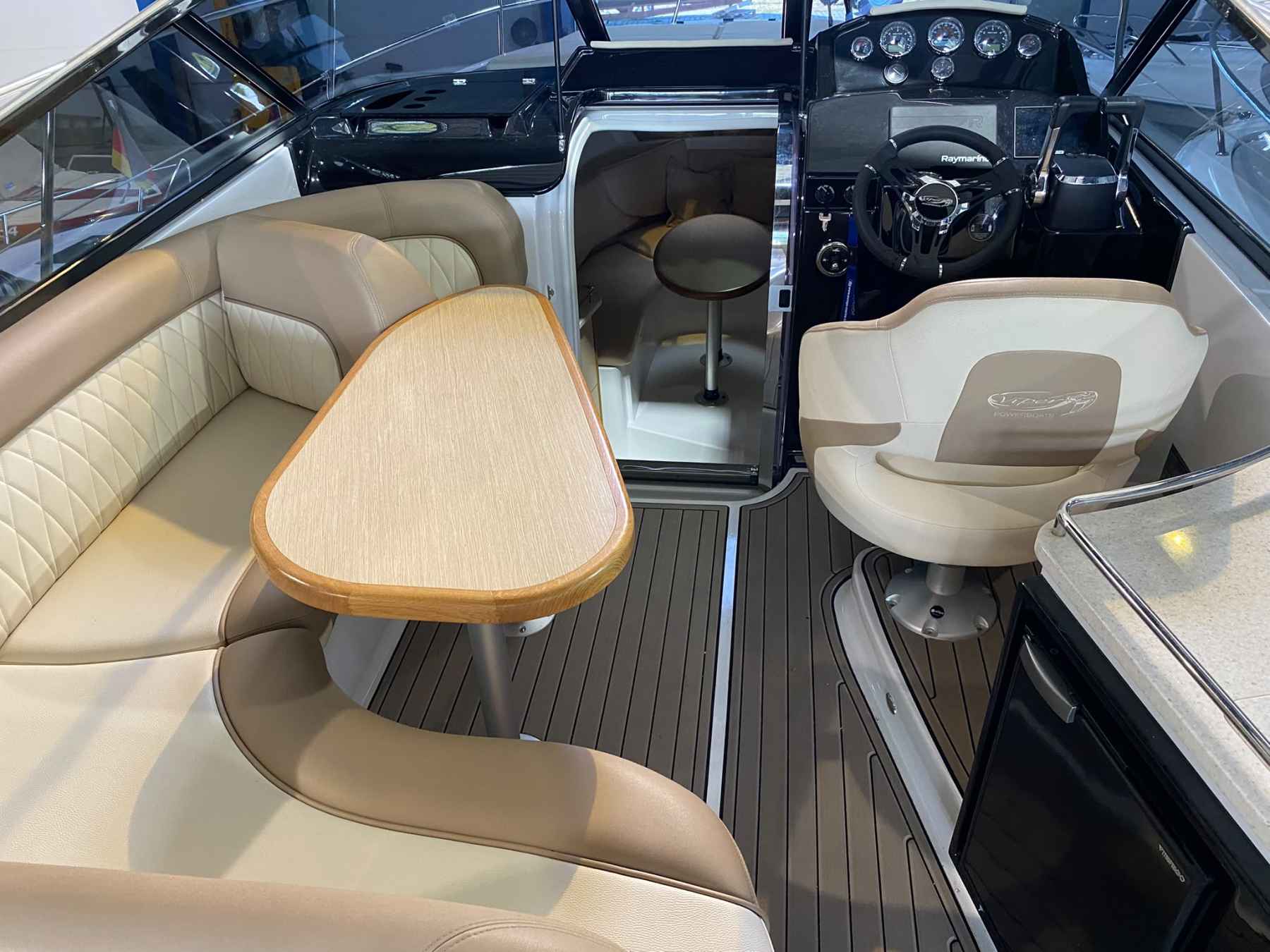 Motorboot europe-marine VIPER V 323 SY
